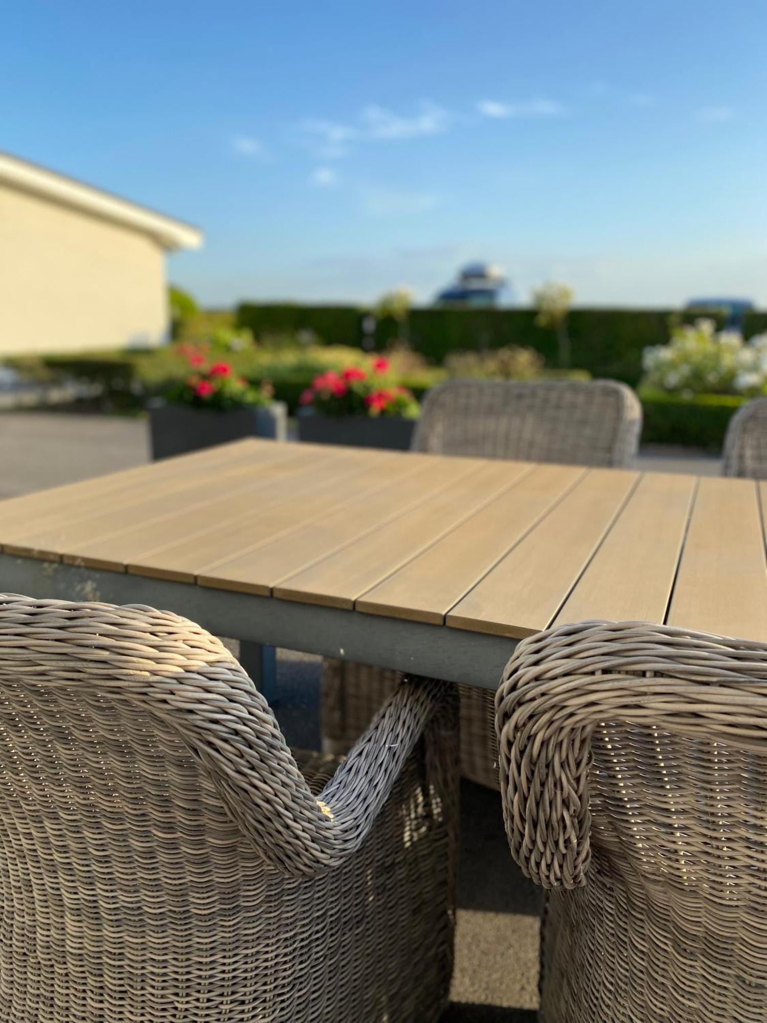Charmehotel Kruishof Ostend Exterior photo